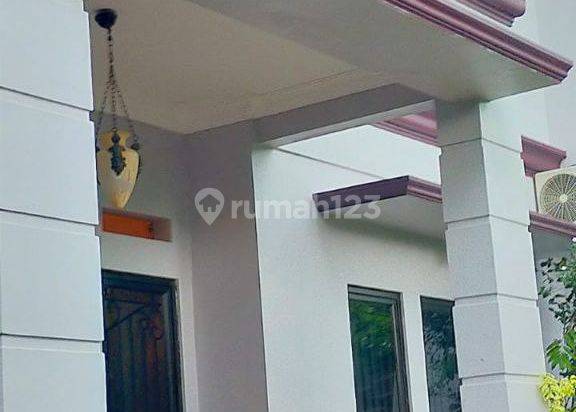 RUMAH HOOK TERAWAT 5 KAMAR DLM PERUMAHAN BILLYMOON PONDOK KELAPA 