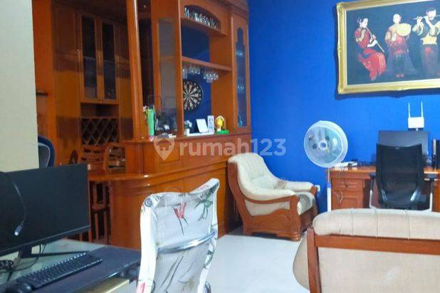 RUMAH HOOK TERAWAT 5 KAMAR DLM PERUMAHAN BILLYMOON PONDOK KELAPA 