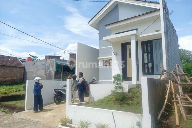 Rumah Baru di Kampung murah banget serasa perumajan