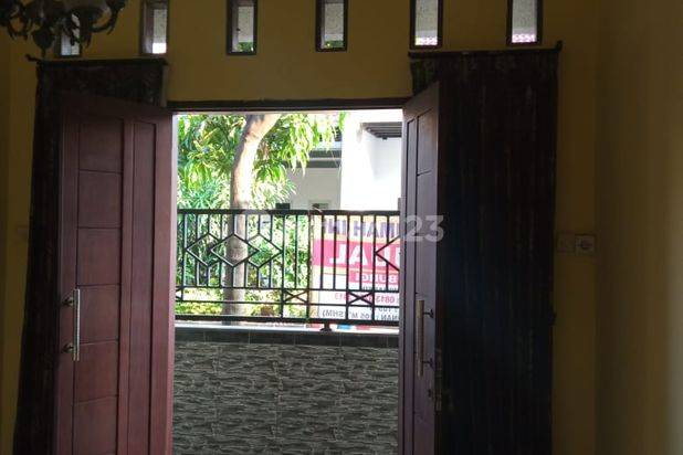 Rumah di Perum Surya Regency, 3 Menit Ke Jl Protokol Sidoarjo Sby