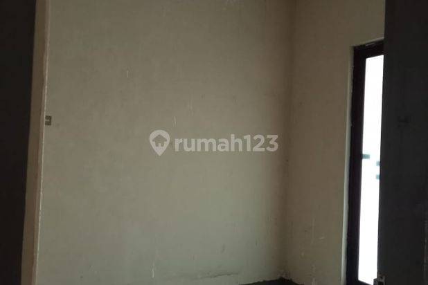 Rumah Tengah Kota Murah di Istana Mentari Cemengkalang Sidoarjo