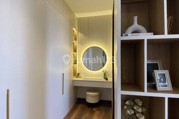 RUMAH MEWAH DI BSD 3 LANTAI LOKASI DI PUSAT CBD BSD