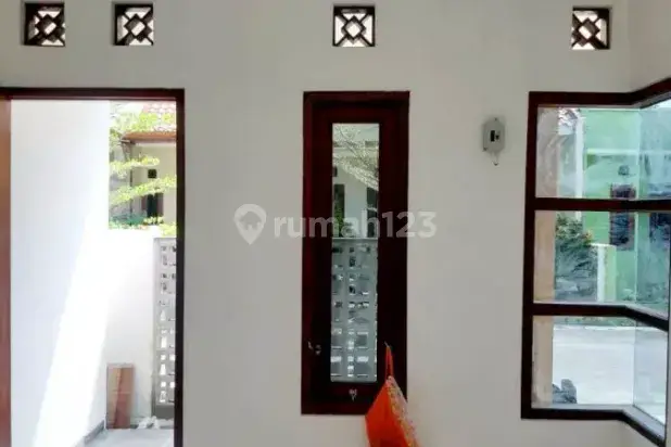 Rumah Cantik Baru Indent Lingkungan Asri Dekat Kampus IAIN