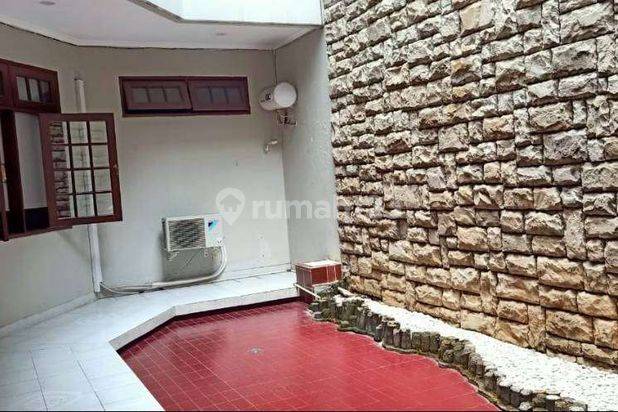 Rumah Bagus Komplek green Garden Harga Murah(GG15)