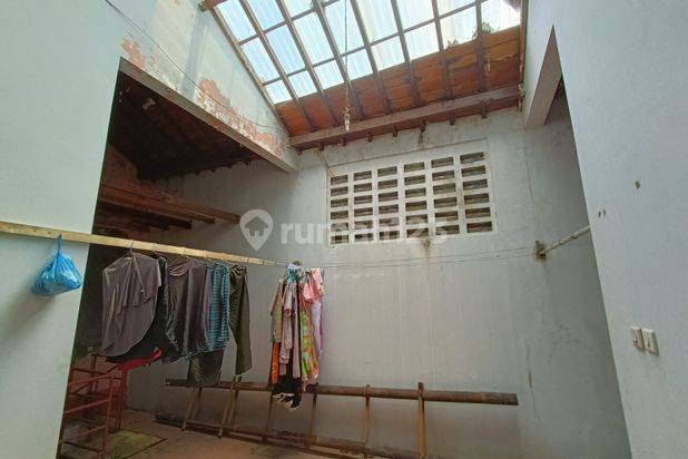 Rumah tengah kota Semarang ada view bagus siap huni dekat kampus Undip dekat tol dijual di Bukit sari Semarang selatan