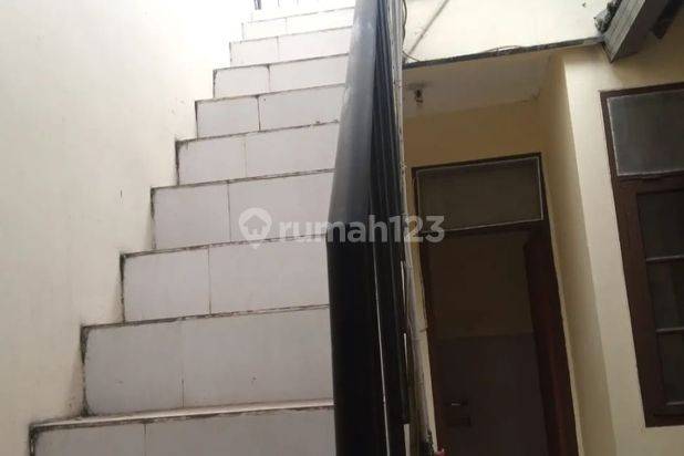 Rumah 1 lantaindi komplek taman cibaduyut indah