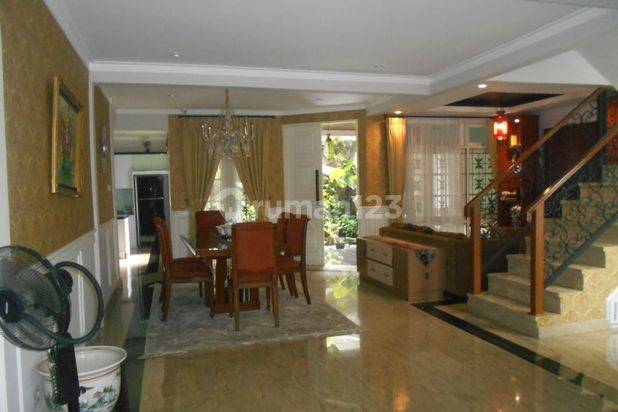 Rumah Dijual Di Lebakbulus Jaksel, Mewah Dalam Perumahan Elit