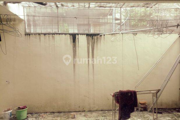 Dijual rumah di lokasi perumahan elite