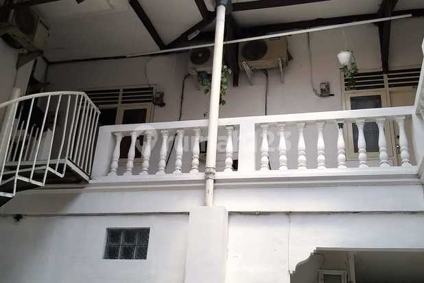 Kos2 San di Jual 10 Pintu,atiek