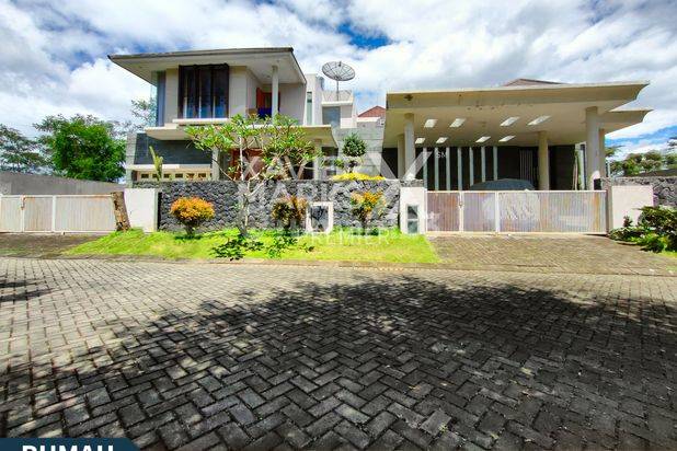 Dijual Rumah Mewah Di Ixora Araya Dengan Kolam Renang Pribadi