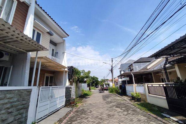 Jual Rumah 2 Lantai Medokan Sawah Timur Row 2 Mobil dekat UPN