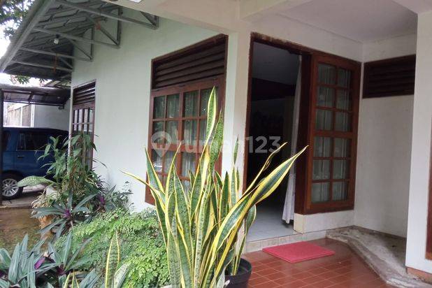 Rumah Cantik Siap Huni di L Okasi Yang Strategis di Baranangsiang, Ew