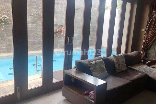 Dijual Cepat Rumah Hoek 2 Lantai di Metland Menteng, Ujung Menteng Cakung Jakarta Timur