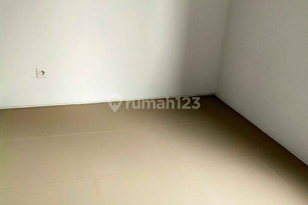 Rumah sewa di CGP Cluster Casco, Uk.5x12, 2 Lantai, view Taman, Unfurnish, Jakarta Barat