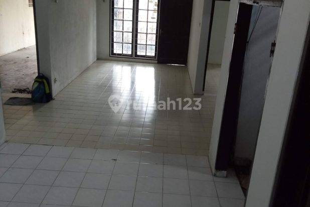 Rumah Unfurnished di Tki , Bandung
