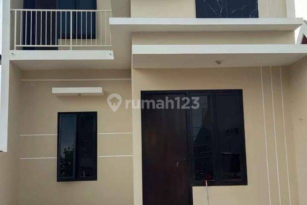 Rumah baru 2 lantai, nol jalan raya, 600 jutaan rungkut