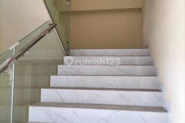 Gedung kantor baru murah Tb simatupang pondok pinang jaksel