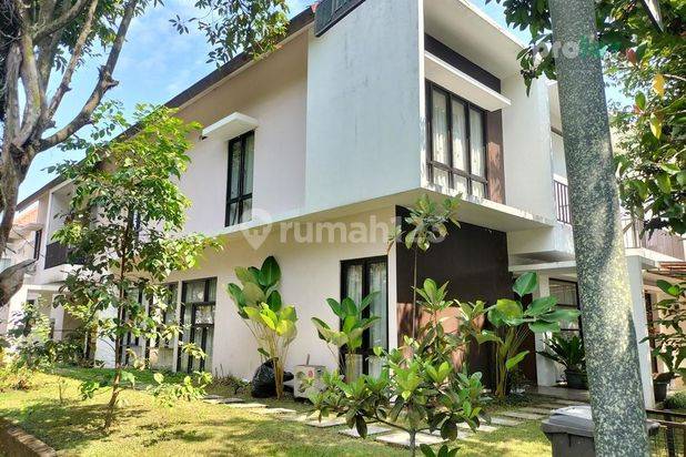 Jual Rumah Mewah 6 M di Kota Baru Parahyangan view danau