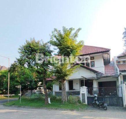 Graha Famili D Citraland Pakuwon Indah Royal Residence Wisata Bukit Mas Wiyung Lontar