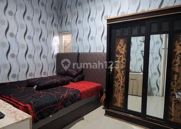 Rumah cantik 2 lantai