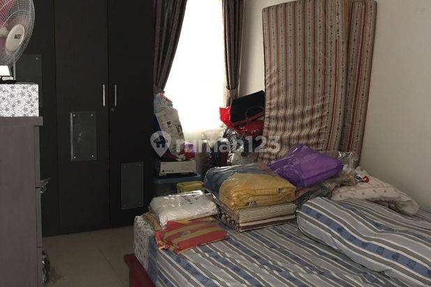 Dijual Cepat Dan Siap Nego Rumah 2 Lantai di Kota Wisata Lt 200