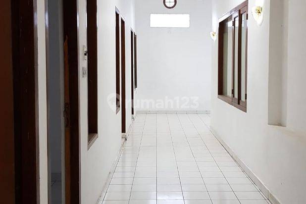 RUMAH CANTIK DI SAYAP GATSU KAMAR BANYAK