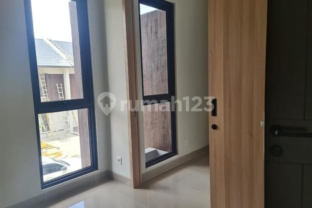  Disewakan Rumah Baru Summarecon 