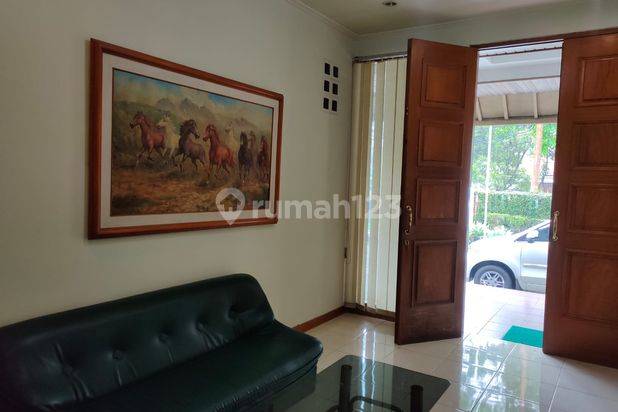 Dijual Cepat Rumah dekat PVJ Bandung! Harga Nego Abis!!