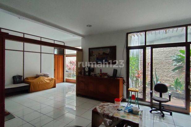 Dijual Cepat Rumah dekat PVJ Bandung! Harga Nego Abis!!