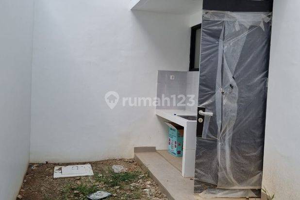 Rumah Disewakan di Cluster Lavesh Harapan Indah Bekasi