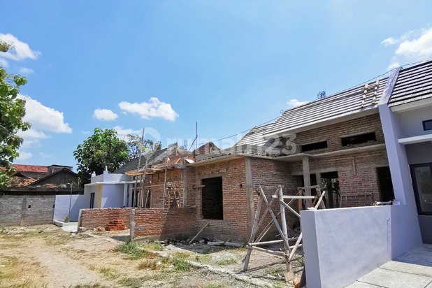 2 Unit Terakhir. Rumah Minimalis Modern Dekat Pasar Pleret 