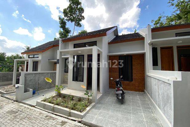 Rumah Siap Huni di Jl Bibis Bangunjiwo Selatan Kampus Umy