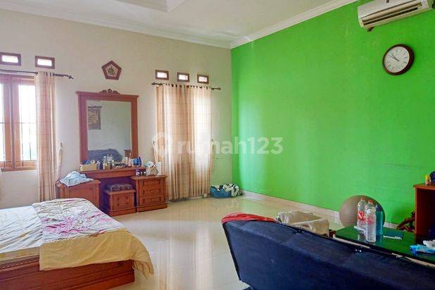 Rumah Dijual, dalam Komplek, Jalan Lebar,  lokasi tenang, akses mudah, dekat kampus, Kembangan Meruya Selatan