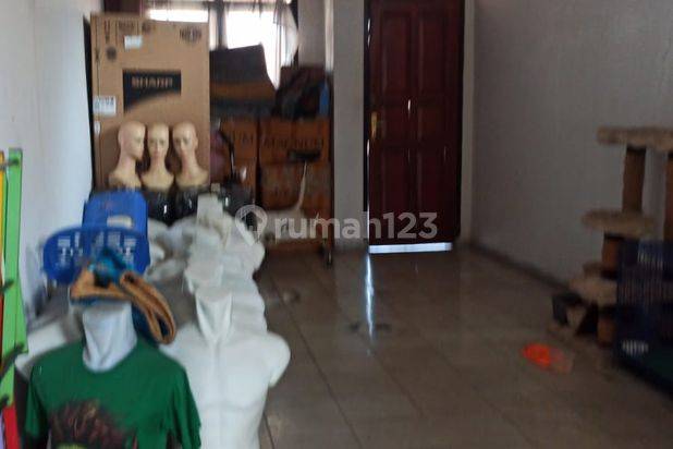 Rumah Dalam Komplek Lingkungan Asri di Margahayu Permai