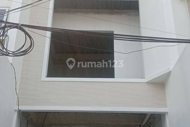 Rumah jl. Puring Tomang Jakbar, 3lt, 71m², 4Br, Baru, DIJUAL