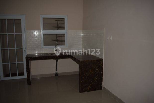 Dijual Rumah Baru Siap Huni di Pejuang, Harapan Indah Bekasi