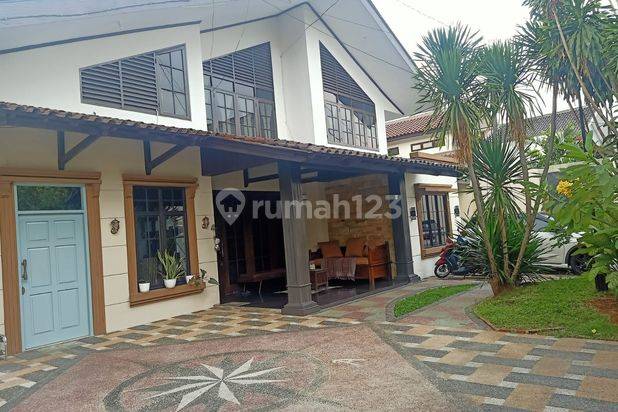 Rumah Rapih Terawat Dua Lantai Full Renov di Petukangan Utara Jakarta Selatan Hub Yan 08111088779