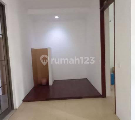 Rumah Strategis di Binong Curug Tangerang