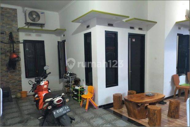 Rumah 2 Lantai Strategis 184/110 M2 SHM Dekat Lippo Plaza Ekalokasari