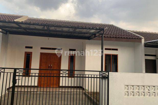 Rumah Murah Modern Minimalis di Bandung Pinggir Jalan