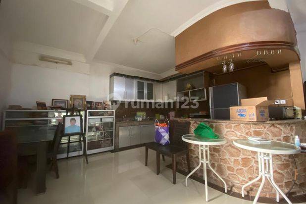 Rumah Murah 2,5 Lantai Gayungsari Surabaya Selatan