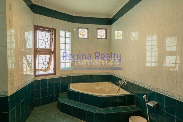 For Sale Rumah Bagus Tanah Luas di Jagakarsa