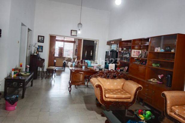 Rumah di Raya Darmo Comal Surabaya Harga Murah (dav.ya2309)