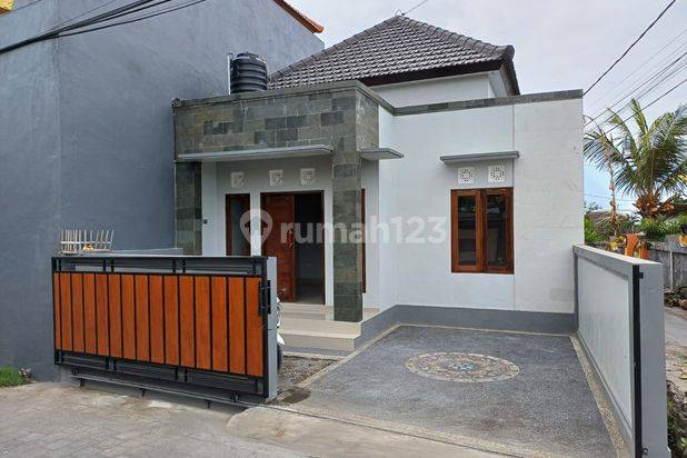 Dijual Rumah Ready Unit Siap Huni di Siulan, Denpasar Timur. Lokasi Tenang Dapat View Sawah