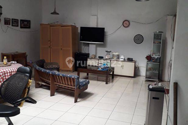Rumah di cigadung sayap dago cocok untuk tinggal dan kos-kosan