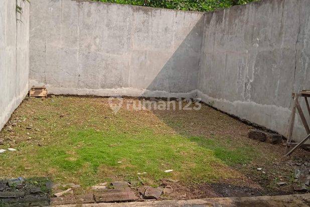 Rumah bagus 1 lantai halaman luas di kiara sari Buah batu