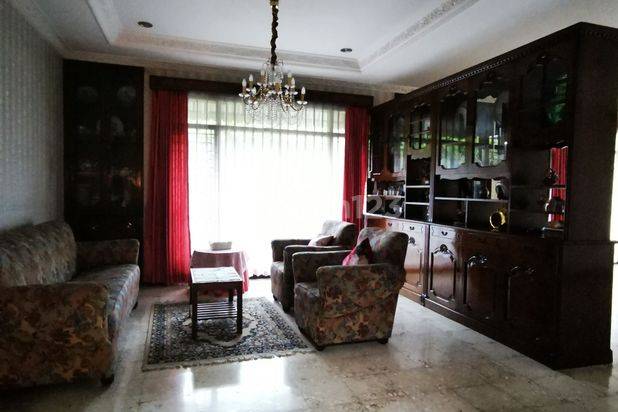 Dijual Rumah Tua Lokasi Strategis Tepat Di Tengah Kota Jakarta