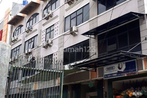 Jual ruko gandeng 5 gandaria kebayoran baru pinggir jalan komersil murah