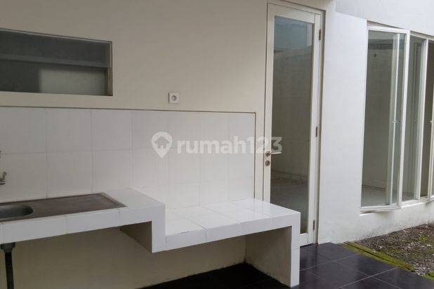 Dijual Rumah Northwest Park