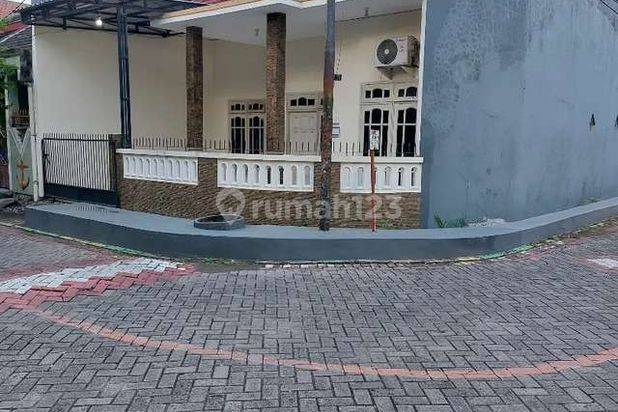 Disewakan Rumah Wisma Lidah Kulon